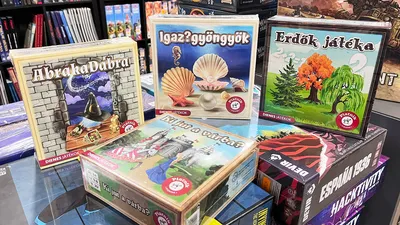 Erdők játéka, Ki jut a várba?, Igazgyöngyök, AbrakaDabra